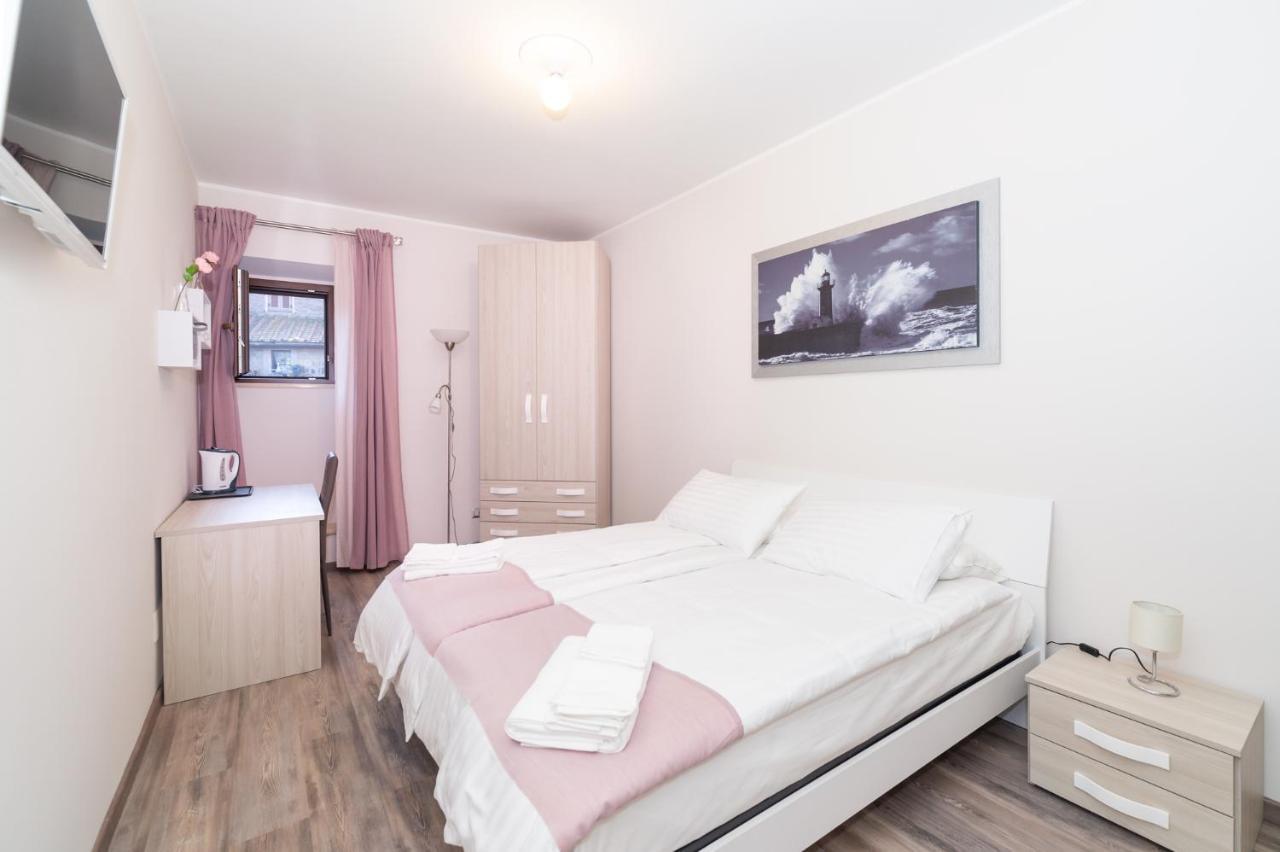Apartamento La Dimora Nel Borgo Vitorchiano Exterior foto